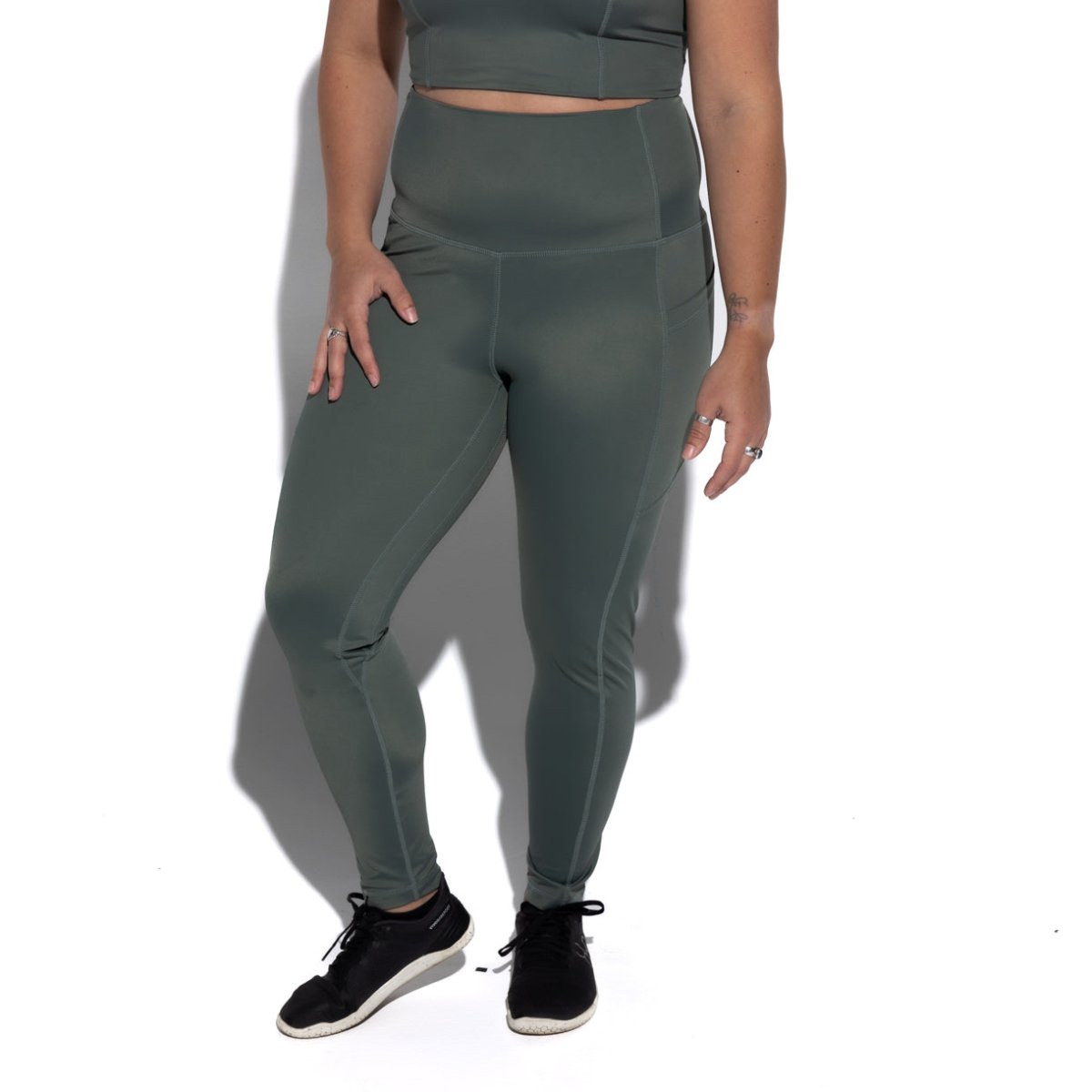 Pale Green Bec Pocket Leggings - MAVELA